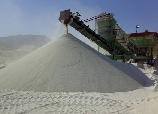 silica sand